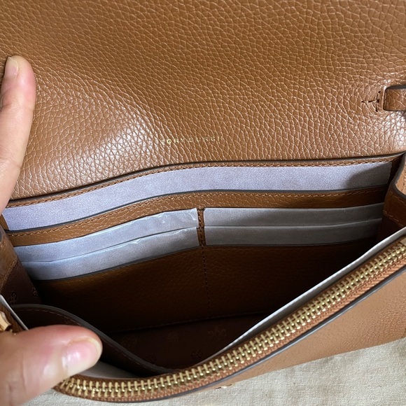 New✨ thea flat tory burch crossbody wallet - Picture 6 of 16